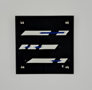 P.T.A.ME-PlexiglassTapeAcrylMedium02